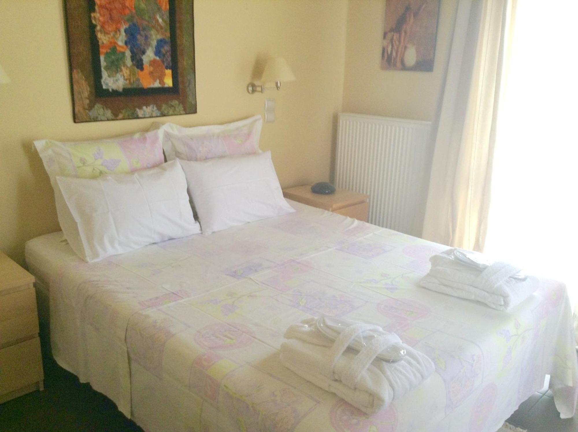 Charming House With Sea View In Chrousa, Fenced Garden Vakantiehuis *