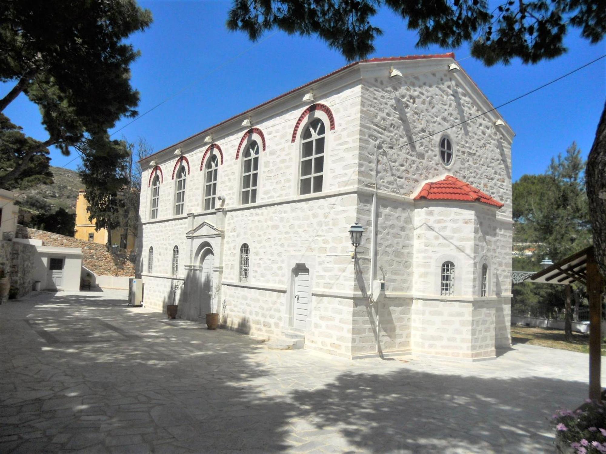 Vakantiehuis Charming House With Sea View In Chrousa, Fenced Garden Chrousa