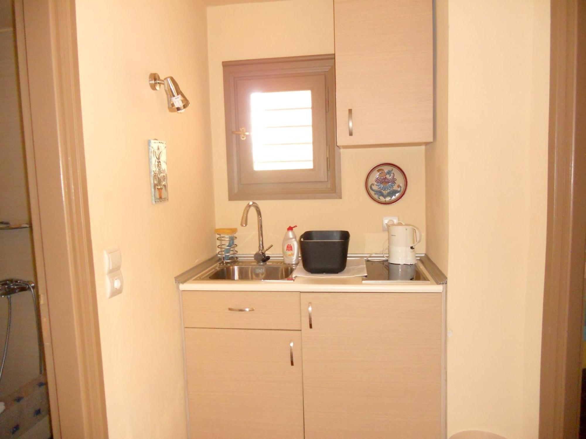 Charming House With Sea View In Chrousa, Fenced Garden Vakantiehuis Chrousa