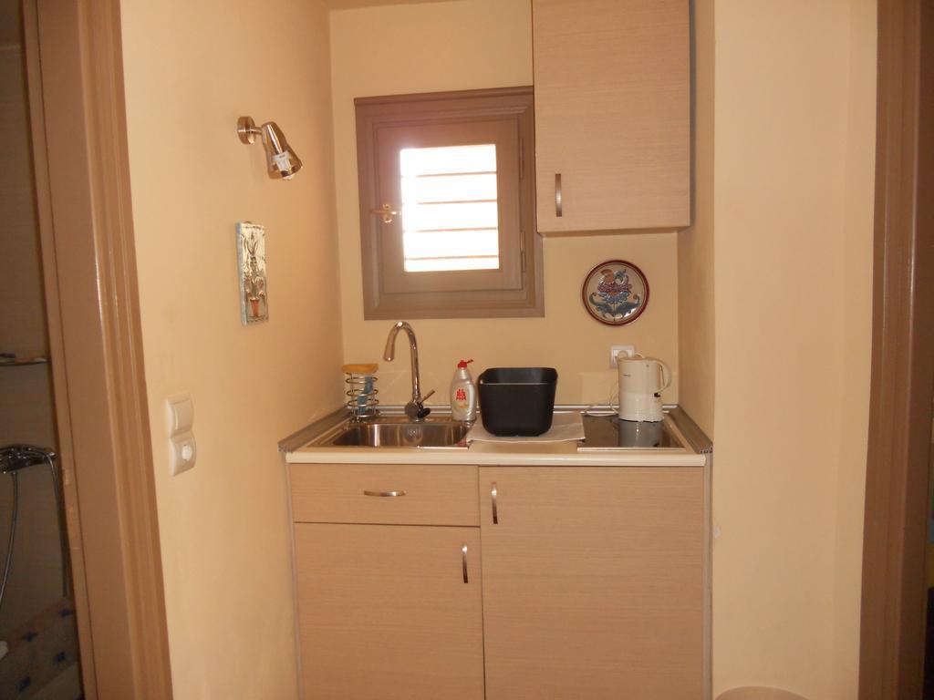 Charming House With Sea View In Chrousa, Fenced Garden Holiday home *