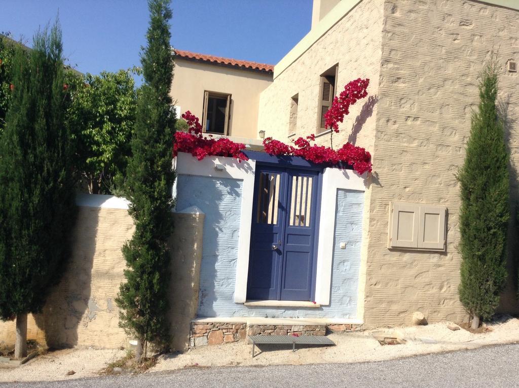 Charming House With Sea View In Chrousa, Fenced Garden Holiday home Chrousa