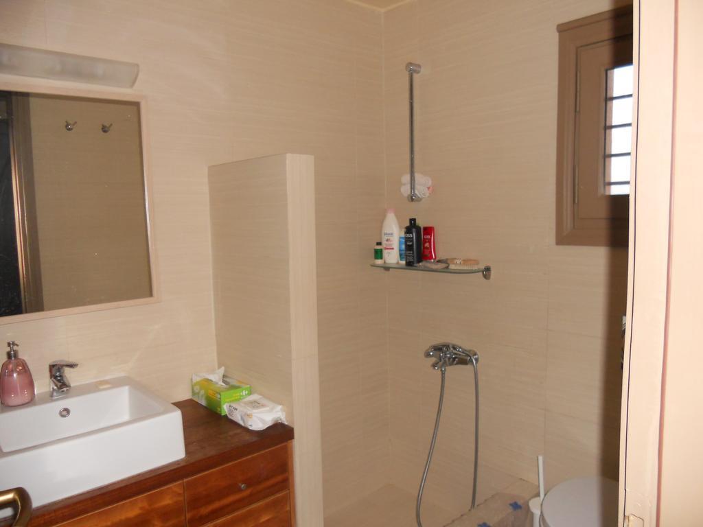 Charming House With Sea View In Chrousa, Fenced Garden Holiday home