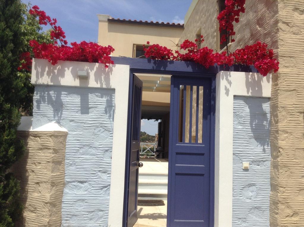 Charming House With Sea View In Chrousa, Fenced Garden Holiday home Chrousa